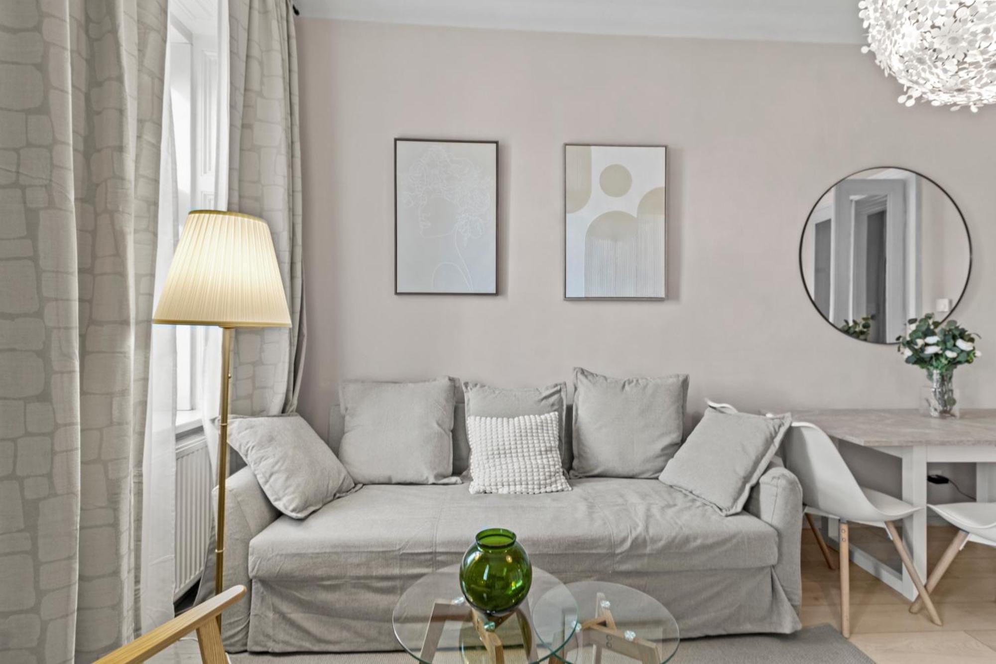 3 Minutes To Metro I At Guertel I Fast Wifi Apartment *