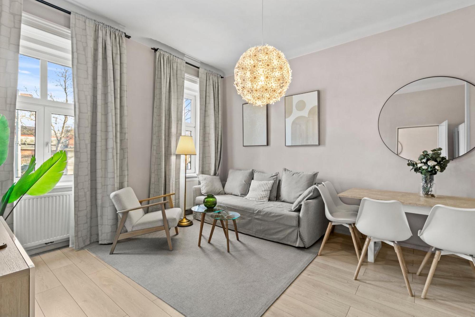 3 Minutes To Metro I At Guertel I Fast Wifi Apartment Wien